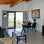 아파트 Casa Cavriana By Interhome